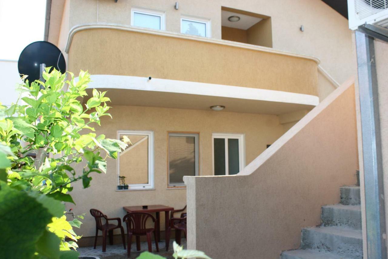 Apartments Emerald Ulcinj Luaran gambar